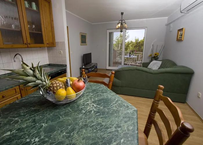 Апартаменти Bellamare Макарська